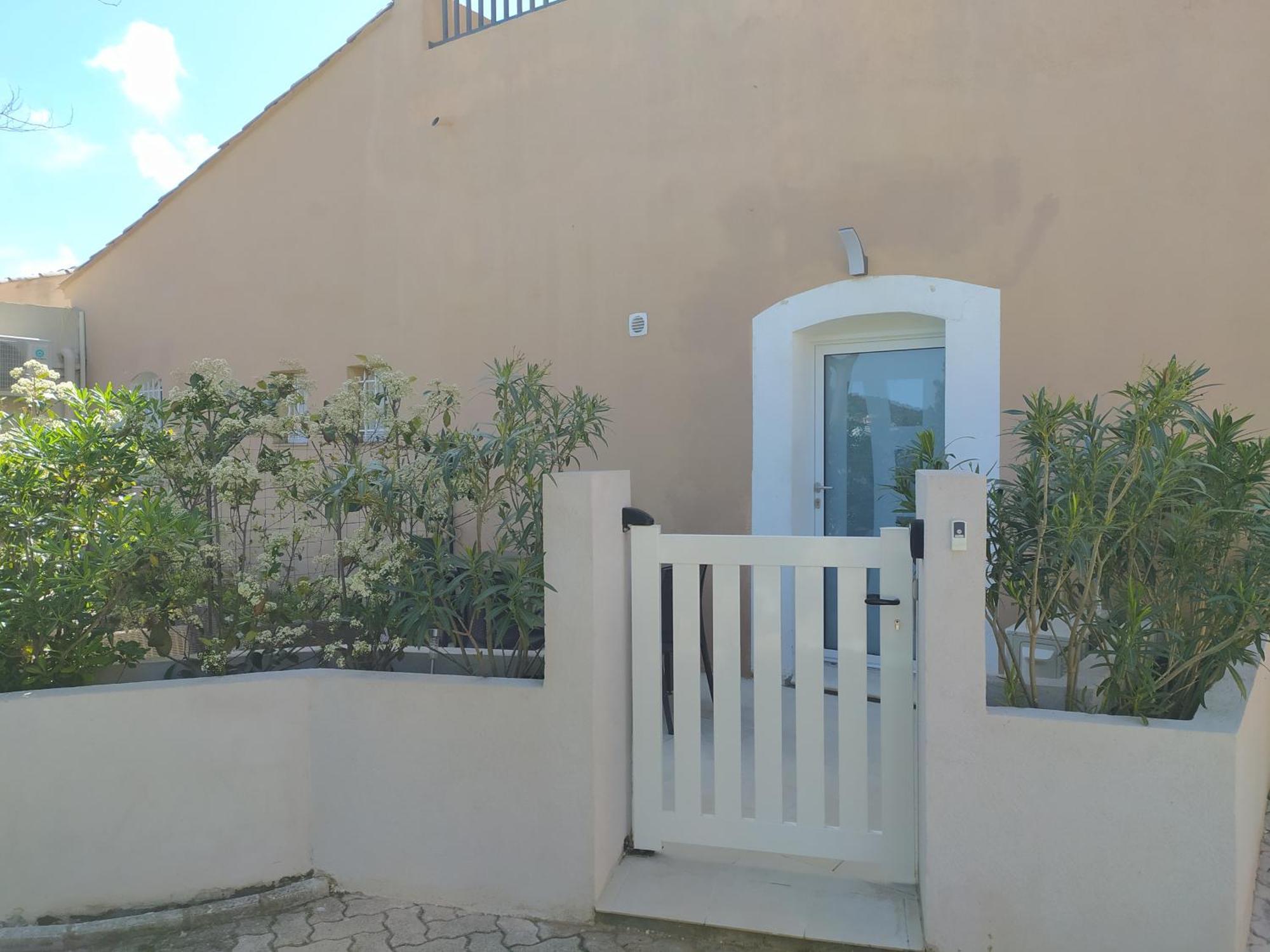 Vacance Location Mer Piscine Var Sud Terrasse Лес-Иссамбр Экстерьер фото